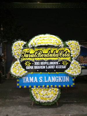 Papan Bunga Duka di Tembelang