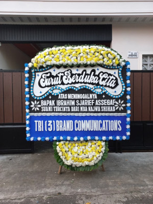 Papan Bunga Duka di Tembelang